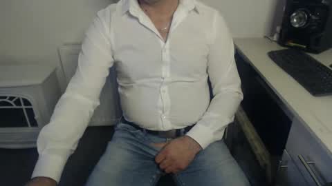 Snapshot of mike_master30 chatting on December 5, 10:44 am MikeMaster online show from December 5, 10:44 am