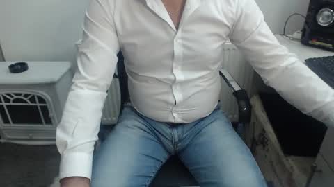 Snapshot of mike_master30 chatting on December 22, 3:55 pm MikeMaster online show from December 22, 3:55 pm