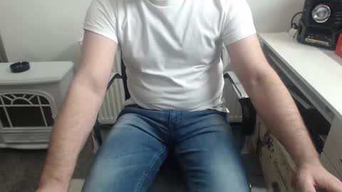 Snapshot of mike_master30 chatting on January 10, 6:31 am MikeMaster online show from January 10, 6:31 am