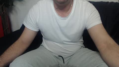 Snapshot of mike_master30 chatting on January 23, 9:39 am MikeMaster online show from January 23, 9:39 am