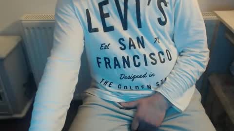 Snapshot of mike_master30 chatting on March 22, 12:52 pm MikeMaster online show from March 22, 12:52 pm