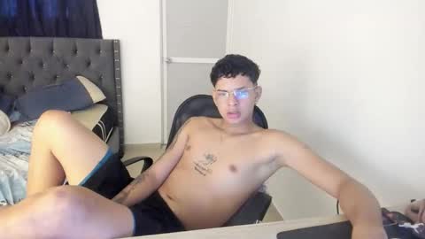 mike_master9 online show from October 21, 11:22 am