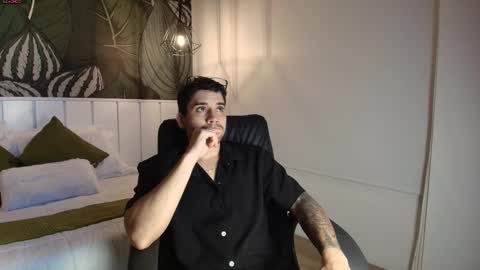 Snapshot of mike_montoya chatting on October 24, 2:08 am Mike Montoya online show from October 24, 2:08 am