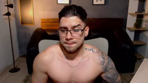 Mike Montoya online show from June 13, 1:14 am