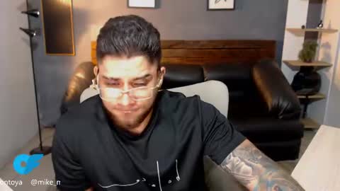 Mike Montoya online show from July 16, 2:28 am
