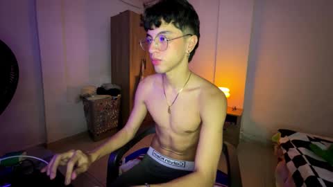 Mike Pineapple online show from October 13, 4:34 am