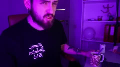 Snapshot of mike_platano chatting on November 29, 9:51 pm MIKE PLATANO online show from November 29, 9:51 pm