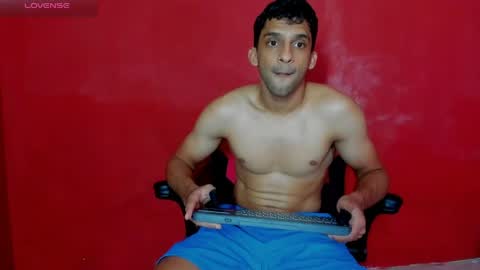 mike_shelby21 online show from April 30, 11:31 pm