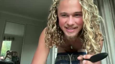 Snapshot of mike_sunn chatting on March 15, 6:30 am Mike online show from March 15, 6:30 am