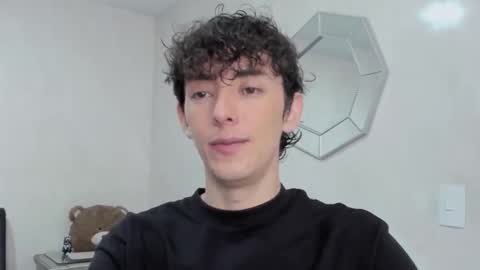 Snapshot of mikebelf4 chatting on February 3, 1:37 am Mikebelf4 online show from February 3, 1:37 am