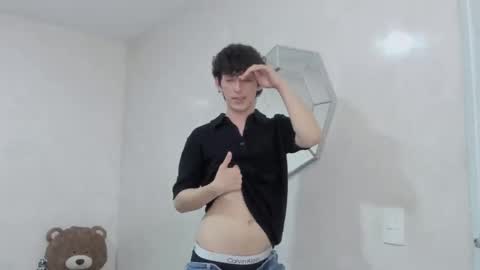 Snapshot of mikebelf4 chatting on February 8, 2:48 am Mikebelf4 online show from February 8, 2:48 am