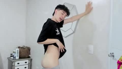 Snapshot of mikebelf4 chatting on March 7, 1:13 am Mikebelf4 online show from March 7, 1:13 am