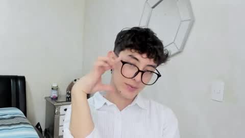 Snapshot of mikebelf4 chatting on March 11, 1:55 am Mikebelf4 online show from March 11, 1:55 am