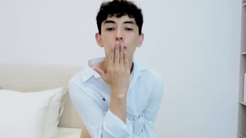 Snapshot of mikebelf4 chatting on March 31, 12:23 am Mikebelf4 online show from March 31, 12:23 am