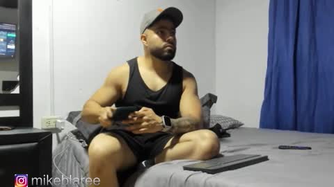 mikeblaree online show from November 5, 3:28 am