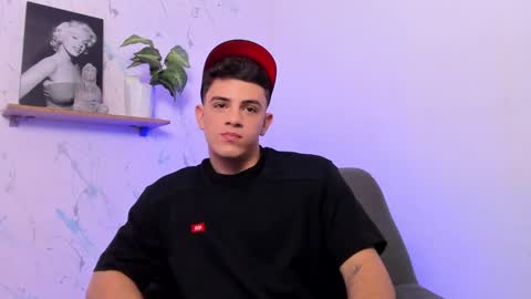 Snapshot of mikecooper_ chatting on December 4, 4:10 am Mike Cooper online show from December 4, 4:10 am