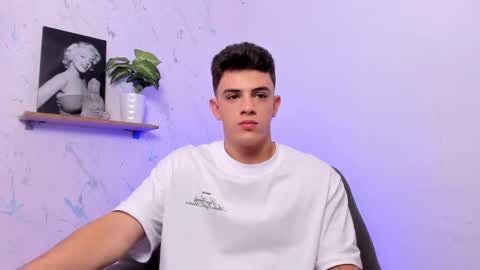 Snapshot of mikecooper_ chatting on December 18, 7:04 am Mike Cooper online show from December 18, 7:04 am