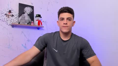 Snapshot of mikecooper_ chatting on December 21, 8:43 pm Mike Cooper online show from December 21, 8:43 pm