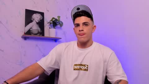 Snapshot of mikecooper_ chatting on February 22, 12:51 pm Mike Cooper online show from February 22, 12:51 pm