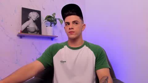 Snapshot of mikecooper_ chatting on February 25, 4:57 am Mike Cooper online show from February 25, 4:57 am