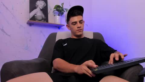 Snapshot of mikecooper_ chatting on March 11, 8:09 am Mike Cooper online show from March 11, 8:09 am