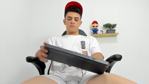 Snapshot of mikecooper_ chatting on September 10, 11:38 pm Mike Cooper online show from September 10, 11:38 pm