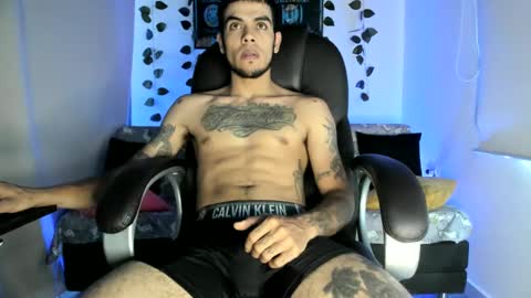 mikee_scooth online show from September 16, 5:36 pm