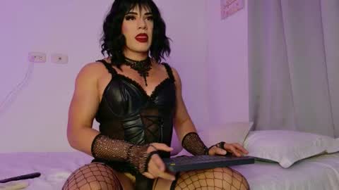 Snapshot of mikegaitan1 chatting on September 12, 8:53 pm mikegaitan1 online show from September 12, 8:53 pm