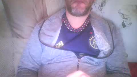 mikehockishuge9 online show from January 6, 9:43 pm