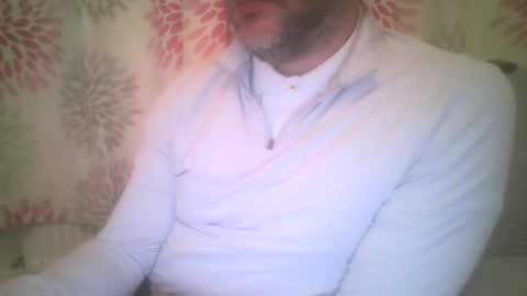 Snapshot of mikehockishuge9 chatting on April 2, 8:50 pm mikehockishuge9 online show from April 2, 8:50 pm