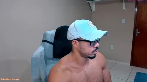 Snapshot of mikehotk chatting on October 30, 6:52 pm mikehotk online show from October 30, 6:52 pm