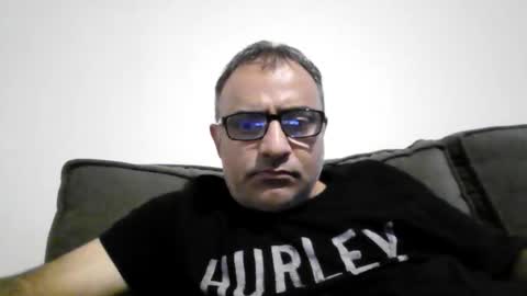 mikej143 online show from May 2, 12:59 am