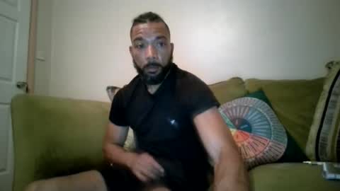 Snapshot of mikelovejones chatting on July 29, 11:36 pm mikelovejones online show from July 29, 11:36 pm
