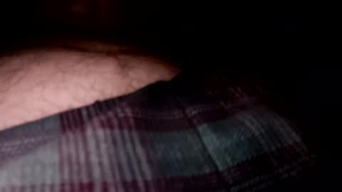 Snapshot of mikemalas1000 chatting on January 2, 2:33 am mikemalas1000 online show from January 2, 2:33 am