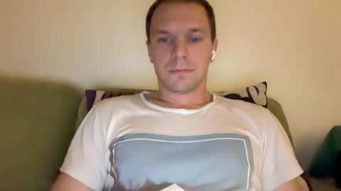 Snapshot of mikemalin8 chatting on December 20, 9:22 pm mikemalin8 online show from December 20, 9:22 pm