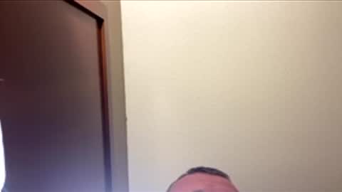 Snapshot of mikevp09 chatting on December 19, 3:24 am New and curious online show from December 19, 3:24 am