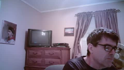 Snapshot of mikewulds chatting on July 8, 1:54 am Mike online show from July 8, 1:54 am