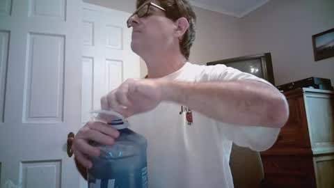 Snapshot of mikewulds chatting on July 22, 6:22 pm Mike online show from July 22, 6:22 pm