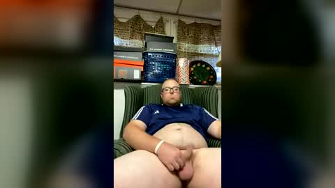 Snapshot of mikey00999 chatting on July 29, 8:40 pm mikey00999 online show from July 29, 8:40 pm