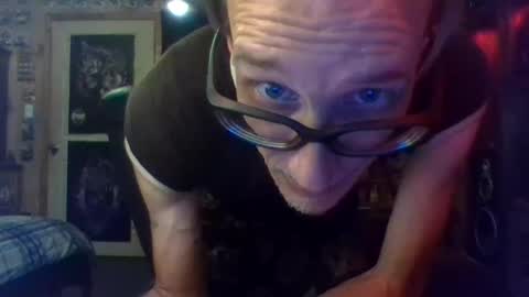 Snapshot of mikey33436 chatting on September 24, 1:09 am Michael online show from September 24, 1:09 am