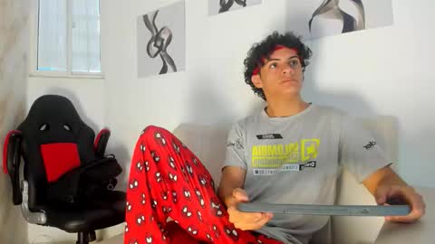 mikey_banji online show from October 17, 12:30 pm