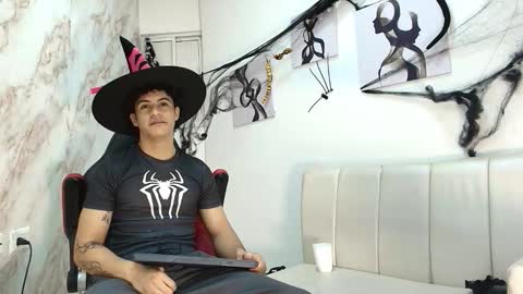 mikey_banji online show from October 21, 12:39 pm