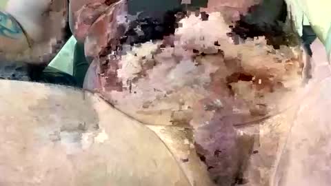 Snapshot of mikeylikesit2222 chatting on February 8, 4:32 pm mikeylikesit2222 online show from February 8, 4:32 pm