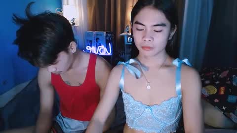 Snapshot of mikhayla_and_zeus_room chatting on December 2, 3:37 am Mikhayla and Zeus online show from December 2, 3:37 am