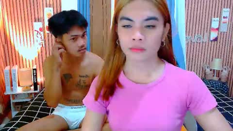 Snapshot of mikhayla_and_zeus_room chatting on November 16, 4:40 am Mikhayla and Zeus online show from November 16, 4:40 am