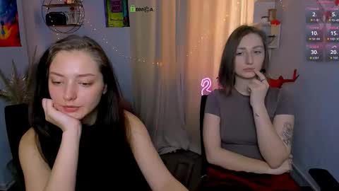 Snapshot of miki_nikki chatting on March 20, 7:13 am Miki online show from March 20, 7:13 am