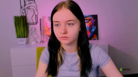 miki_ti online show from November 14, 6:01 am