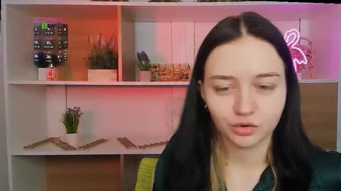 miki_ti online show from November 30, 9:35 am