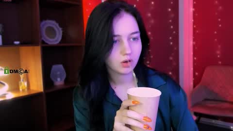 miki_ti online show from December 1, 5:56 am