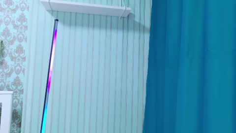 Snapshot of mikka_blush chatting on July 18, 11:30 pm mikka_blush online show from July 18, 11:30 pm